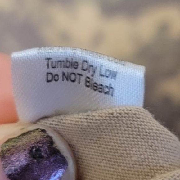 🌟2 for $20!🌟  Rothco Beige and Olive Pixelated Camo Tank Top - Picture 6 of 7